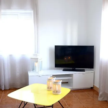 Porto Smart Apartments- Airport Ferienhaus *