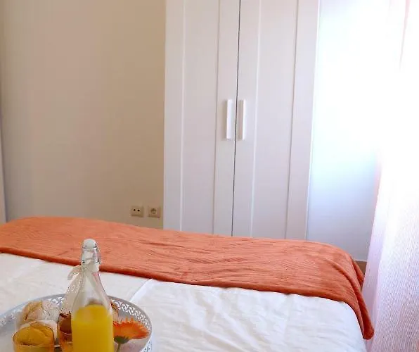 Porto Smart Apartments- Airport Holiday home *